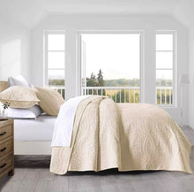 Load image into Gallery viewer, Beige Quilt Set
